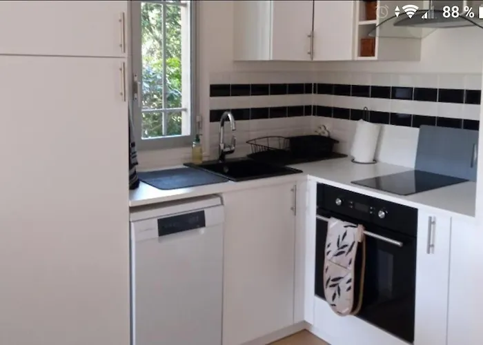 Studio Mandelieu-La-Napoule Διαμέρισμα *